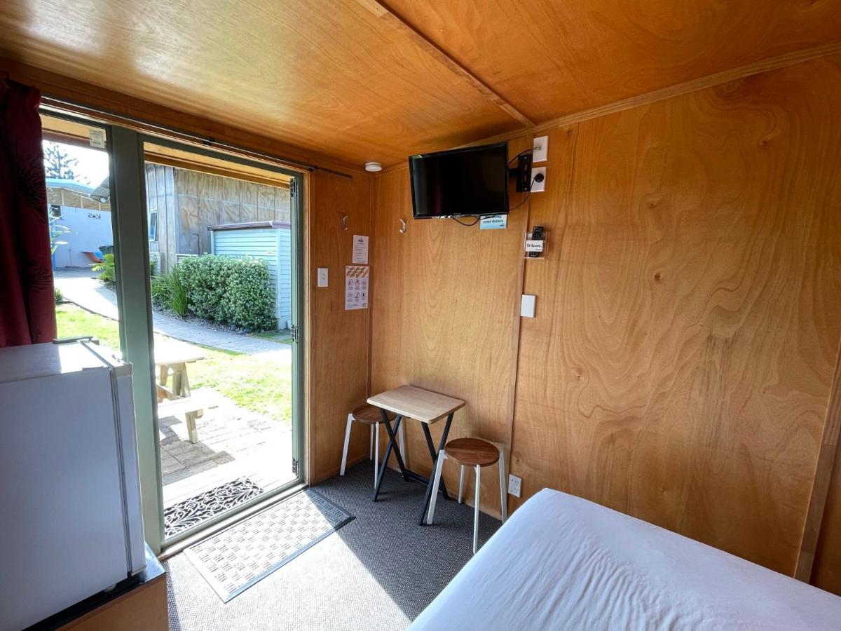 Athenree Hot Springs & Holiday Park Waihi Extérieur photo